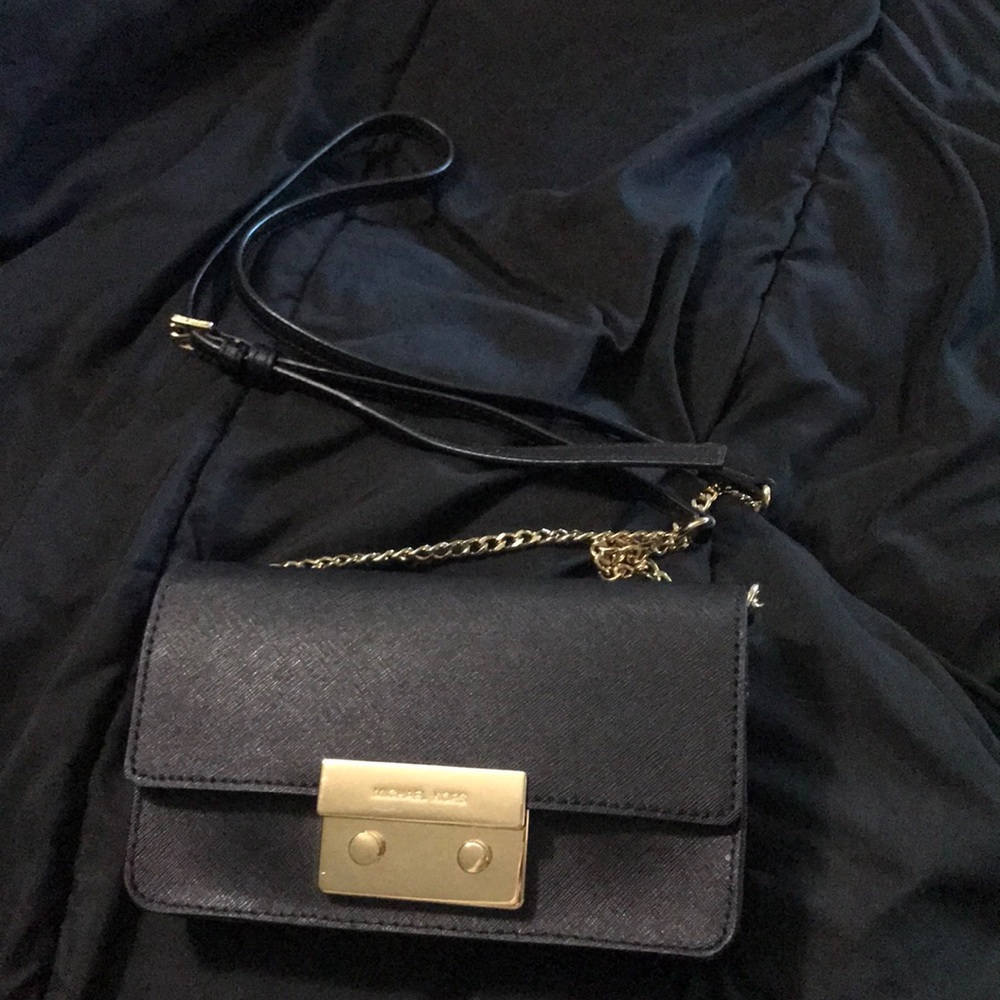 Authentic Michael Kors Crossbody/Wallet